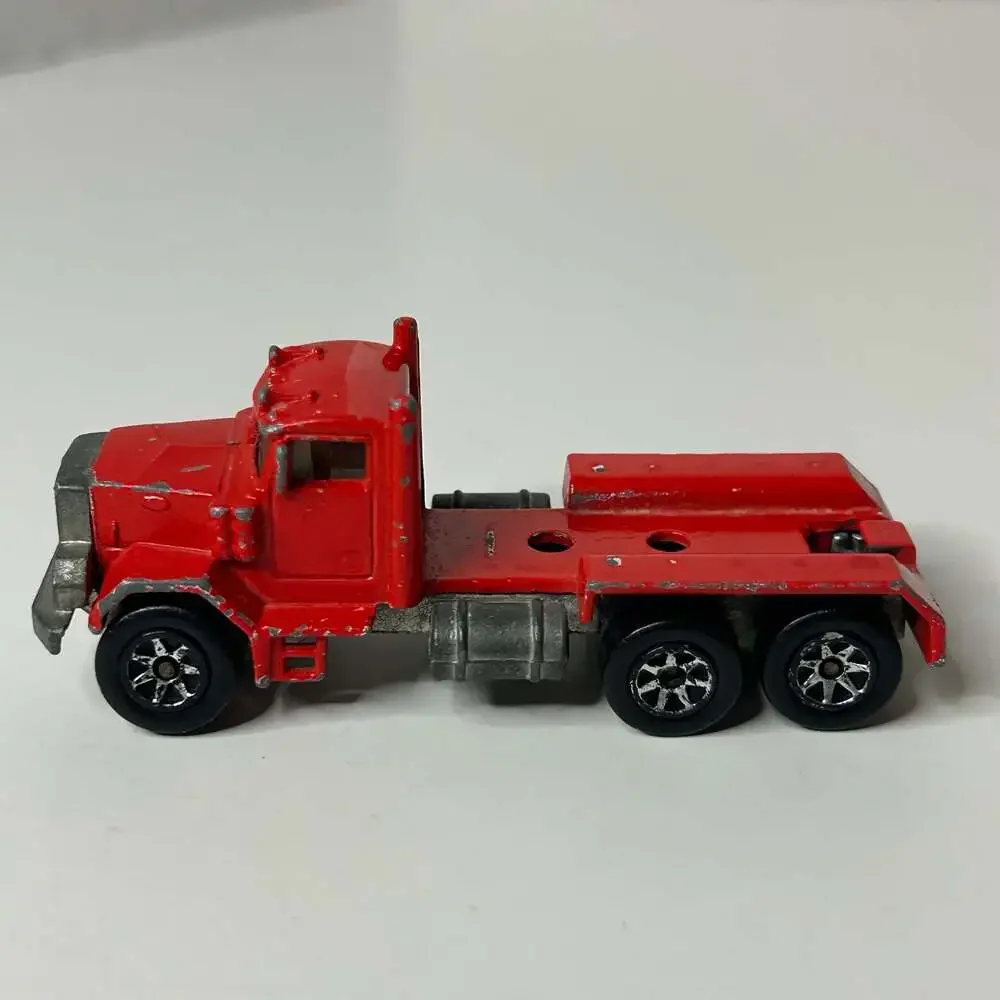 Vintage 1979 Hot Wheels Peterbilt Semi Tractor Truck Red
